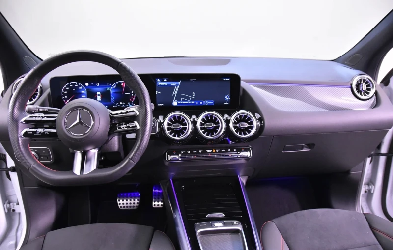 Mercedes-Benz GLA 250 250e AMG-Line , снимка 6 - Автомобили и джипове - 52804567