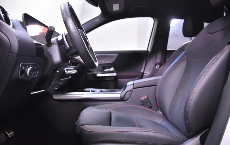 Mercedes-Benz GLA 250 250e AMG-Line , снимка 5 - Автомобили и джипове - 52804567