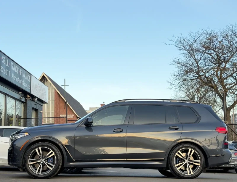 BMW X7 * xDrive40i * CARFAX* ОПЦИЯ ЗА ФИНАНСИРАНЕ* , снимка 3 - Автомобили и джипове - 53230473