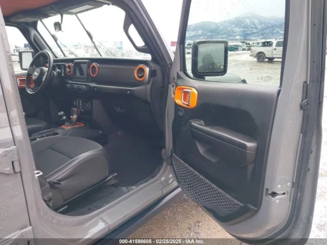 Jeep Wrangler  - изображение 9