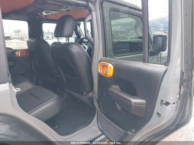 Jeep Wrangler  - изображение 10