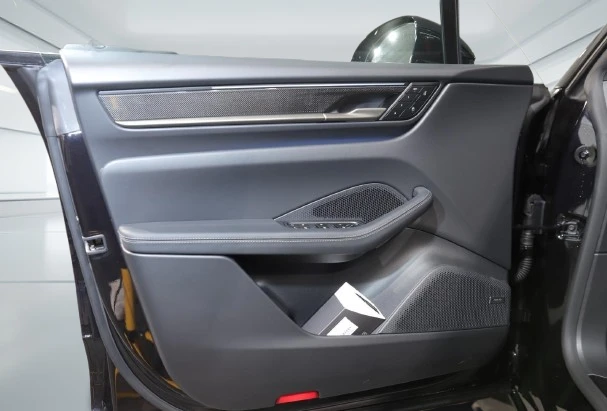 Porsche Macan Turbo = Sport Chrono = Гаранция, снимка 6 - Автомобили и джипове - 52929543