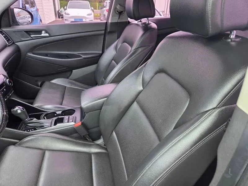 Hyundai Tucson Diesel 2.0 2Wd Style Special | Mobile.bg � ����������� 11