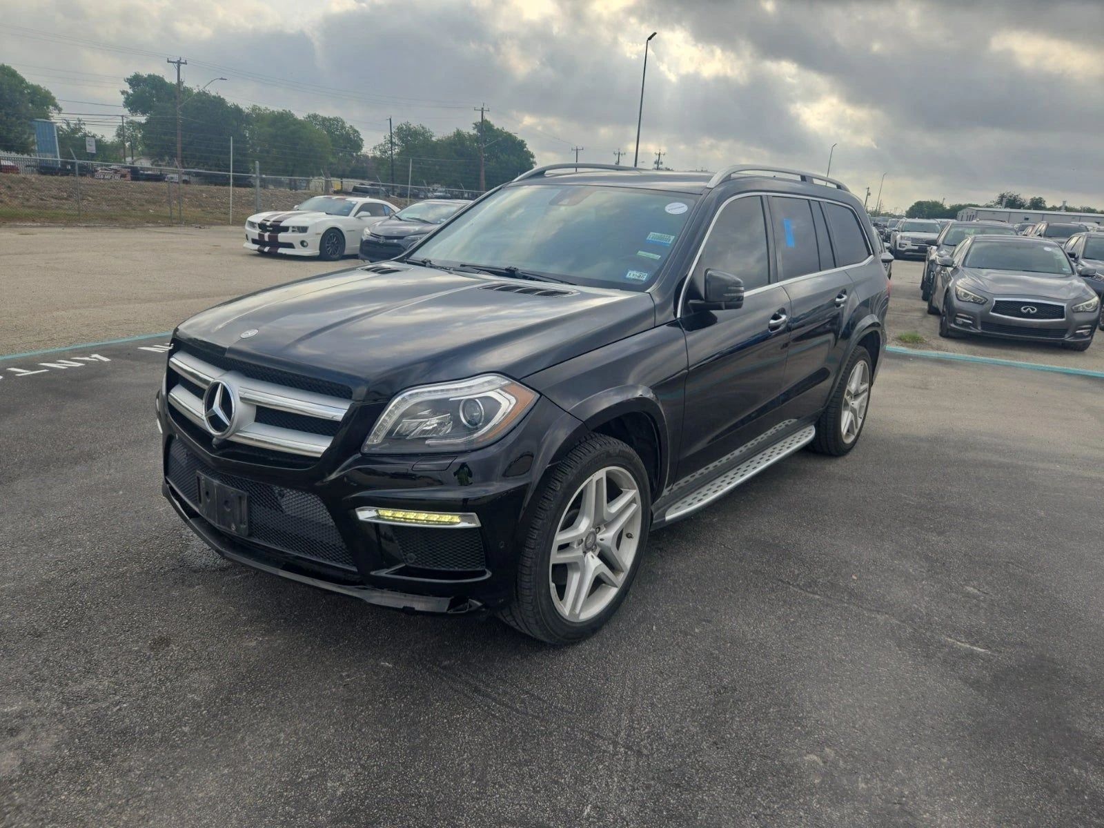 Mercedes-Benz GL 500 AMG* 7МЕСТА* ОБДУХ* ПАНО* МАСАЖ* LANE ASSIST* KEYL - изображение 2