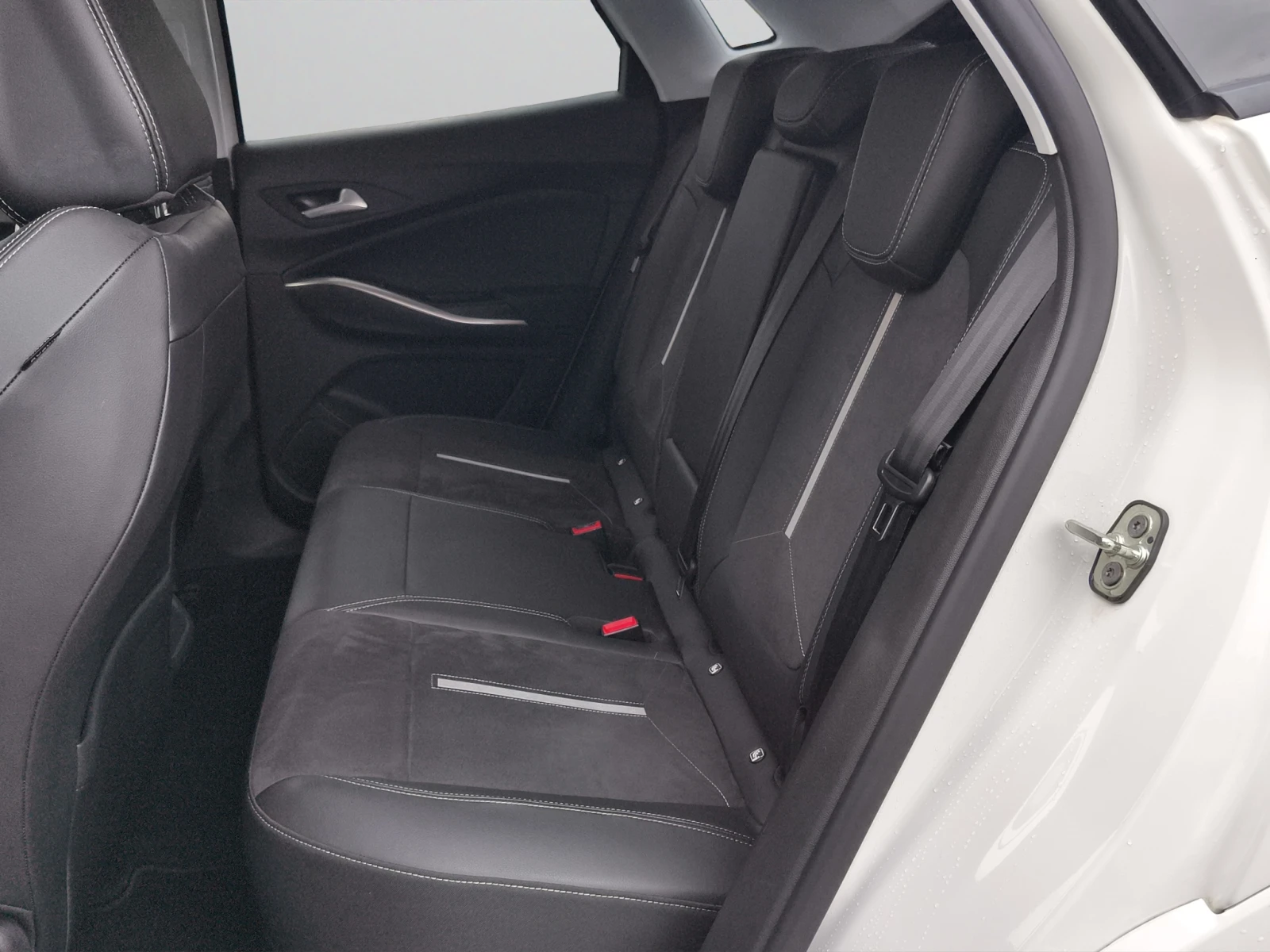 Opel Grandland X GSe MCM PHEV eAWD eAT8 (220 kW/300 �.�.)//2301316 | Mobile.bg � ����������� 12