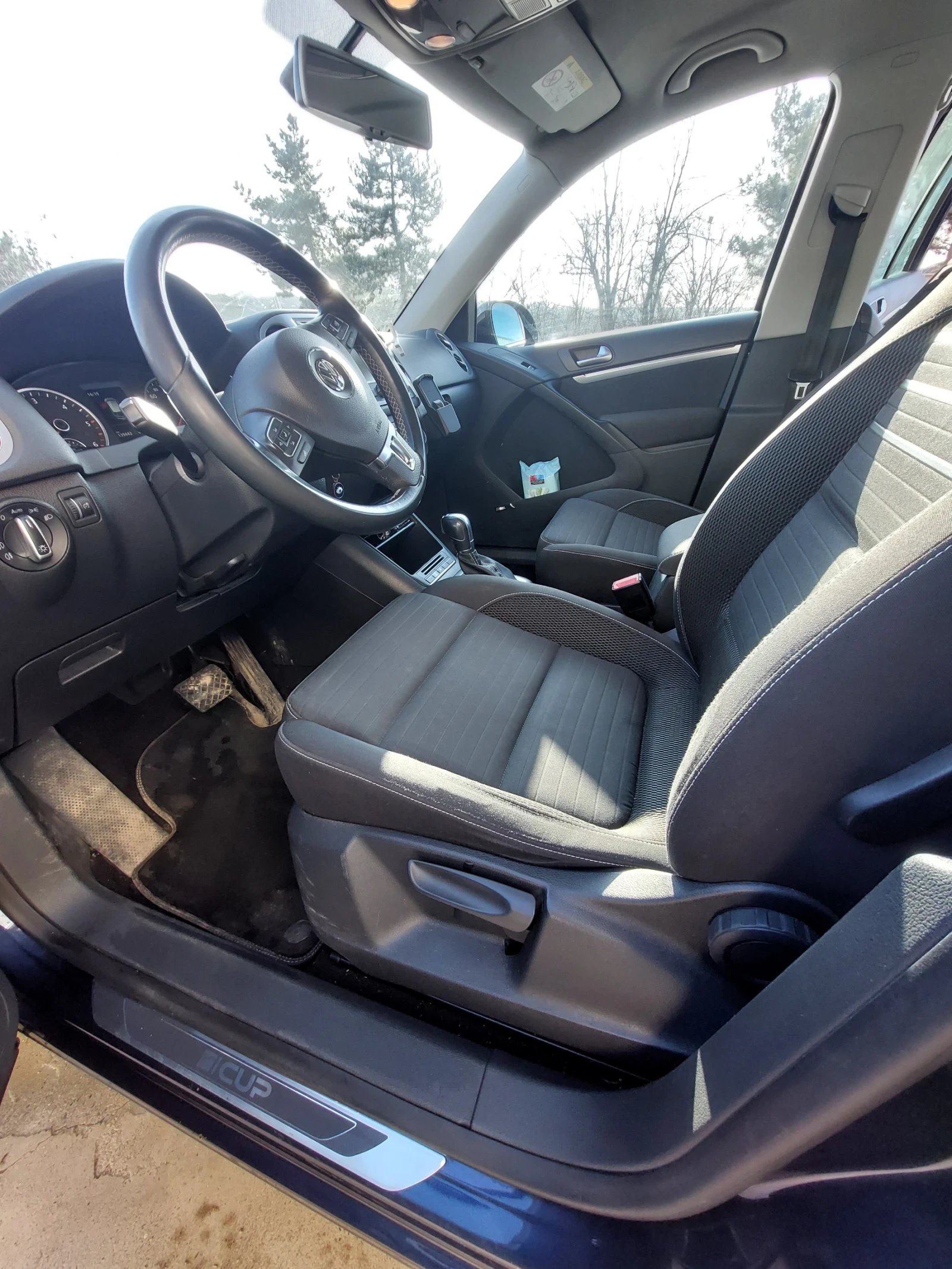 VW Tiguan 2.0 TDI/ AVTOMAT DSG/ 4x4/ Face lift/ Led/ Navi, снимка 16 - Автомобили и джипове - 53669484