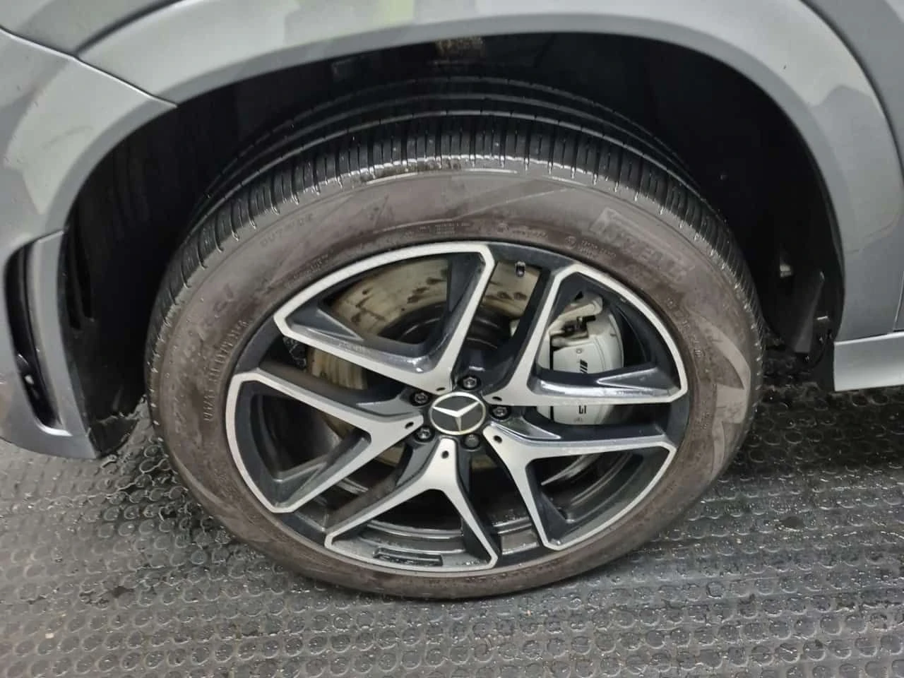 Mercedes-Benz GLE 53 4MATIC AMG | PANO | HUD | 360 | KEYLESS | ПОДГРЕВИ, снимка 6 - Автомобили и джипове - 53928100