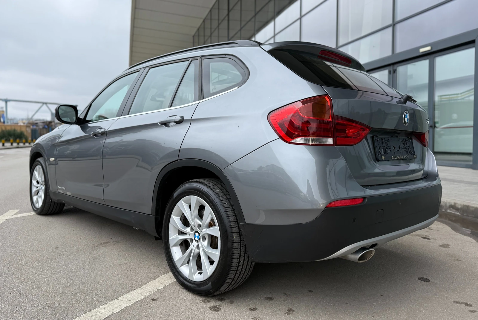 BMW X1 6 МЕСЕЦА ГАРАНЦИЯ/2.3D 204к.с. X Drive Автоматик, снимка 3 - Автомобили и джипове - 54043275