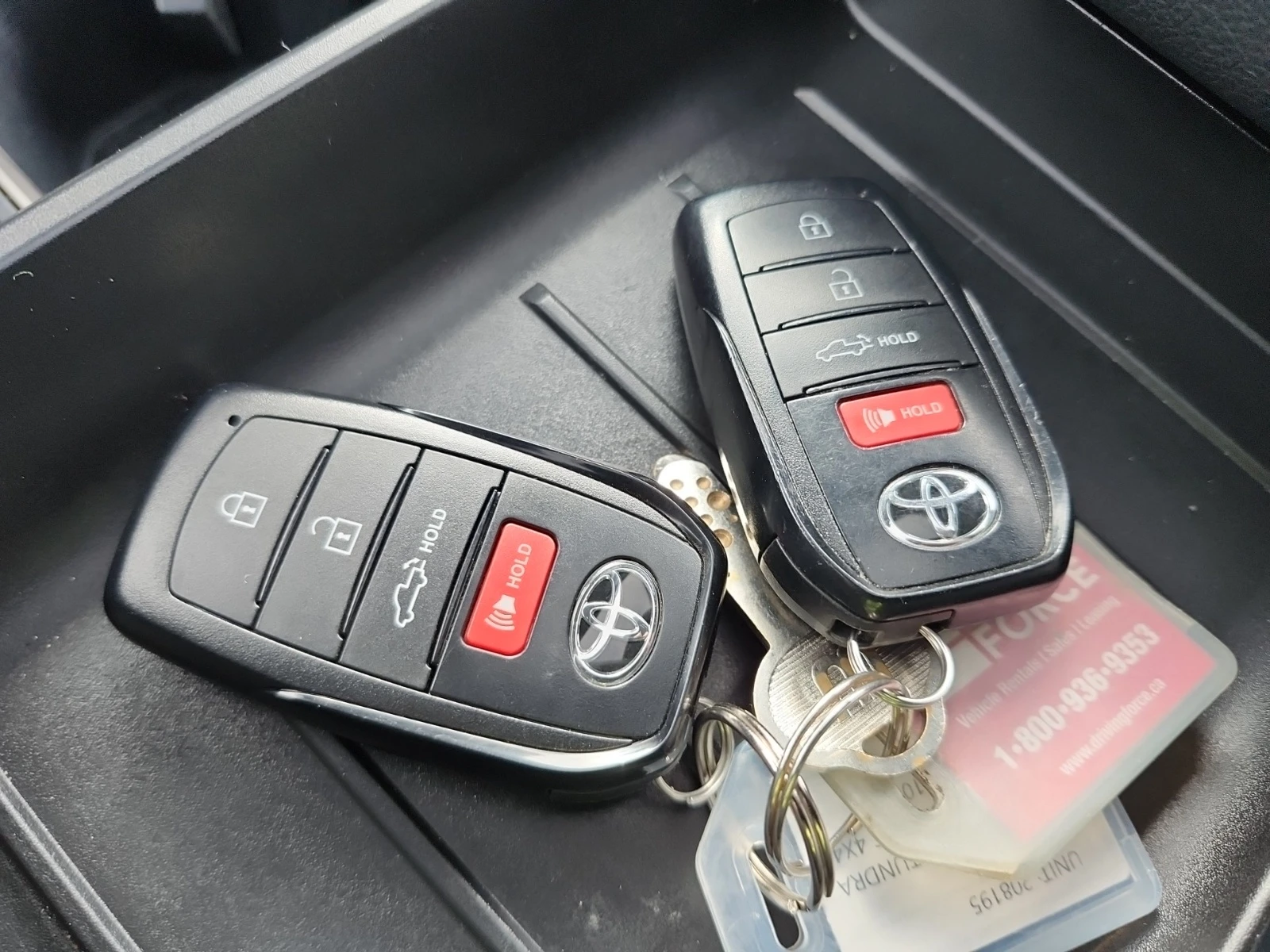 Toyota Tundra HYBRID LIMITED * * CARFAX * * ���� ������ * *  | Mobile.bg � ����������� 10