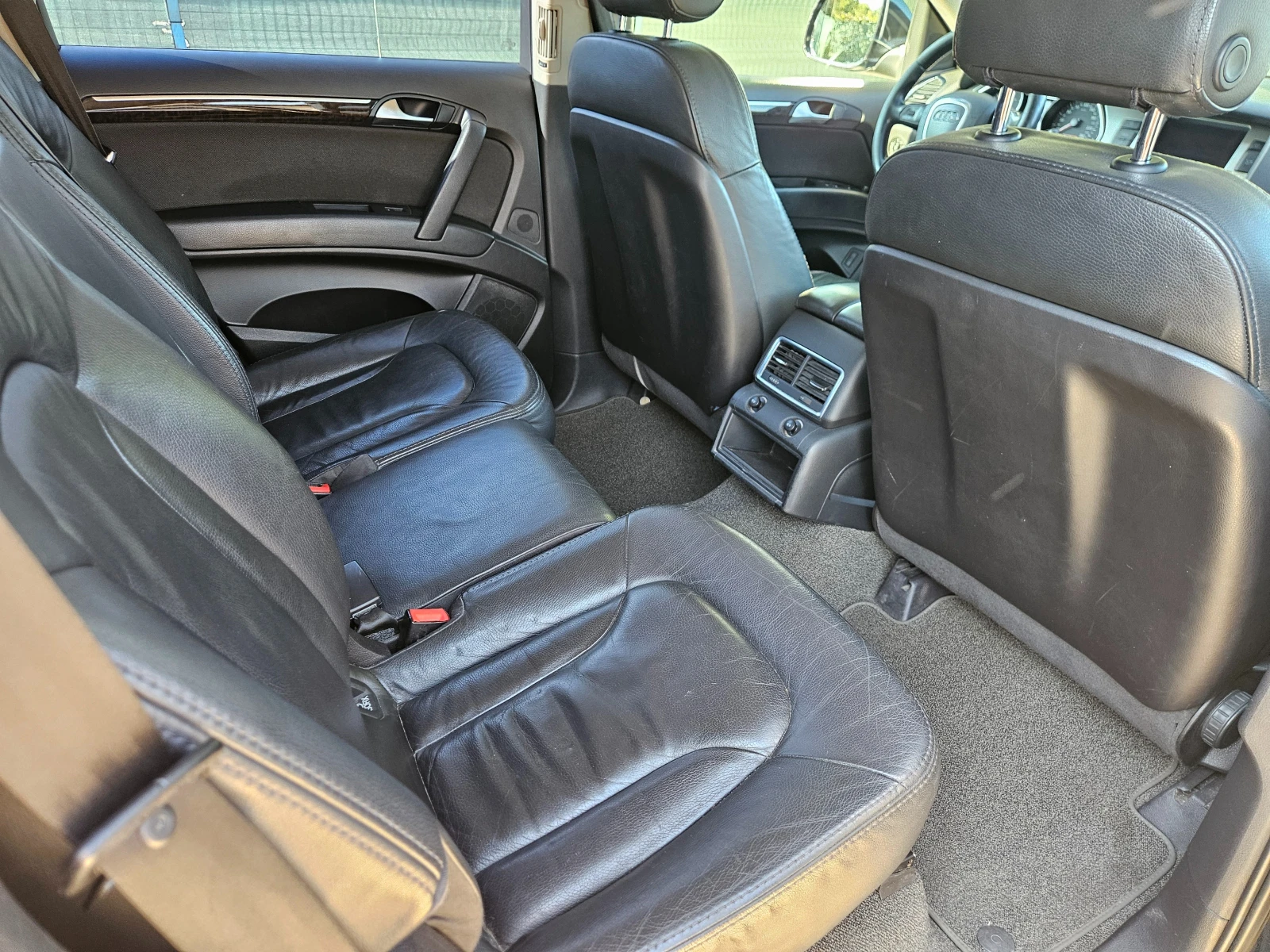 Audi Q7 3.0TDI  QUATTRO 7 MECTA , снимка 9 - Автомобили и джипове - 55319172
