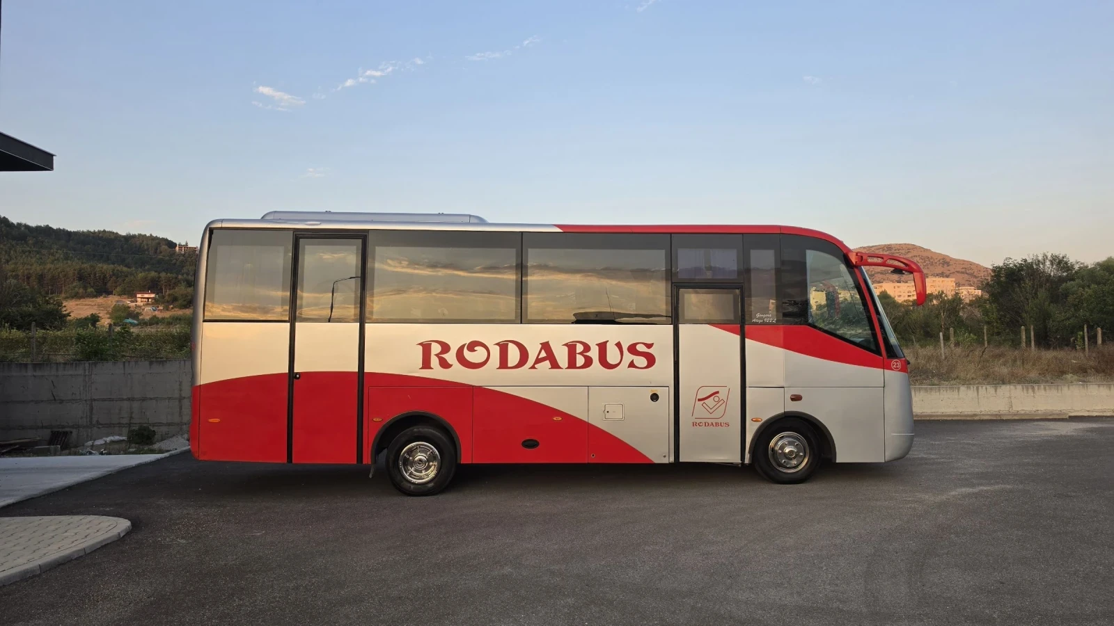 Mercedes-Benz Tourino 30 местен Стъклопакет Webasto, снимка 3 - Бусове и автобуси - 55675168