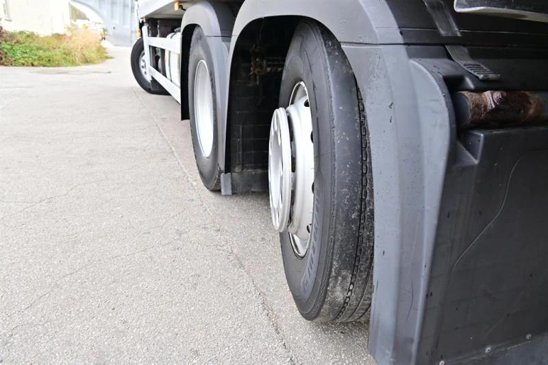 Mercedes-Benz Actros 2545 падащ борд Dhollandia, теглич, снимка 9 - Камиони - 52465268