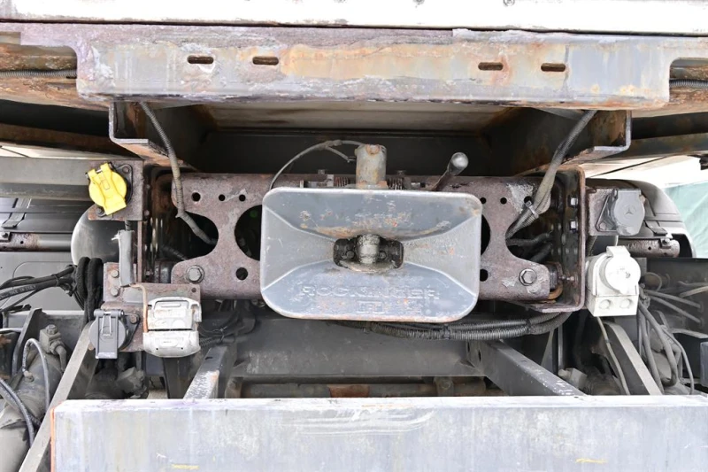 Mercedes-Benz Actros 2545 падащ борд Dhollandia, теглич, снимка 8 - Камиони - 52465268