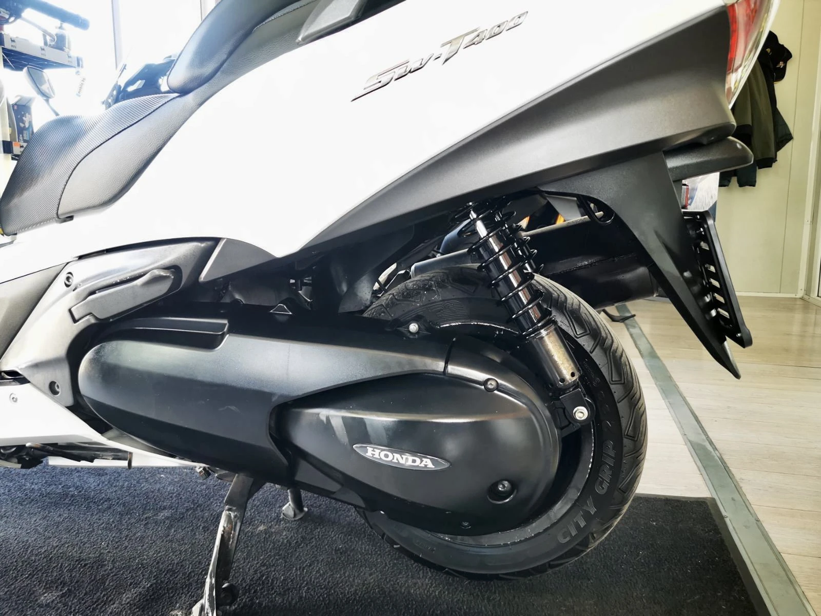 Honda Silver Wing SWT 400i  - изображение 7