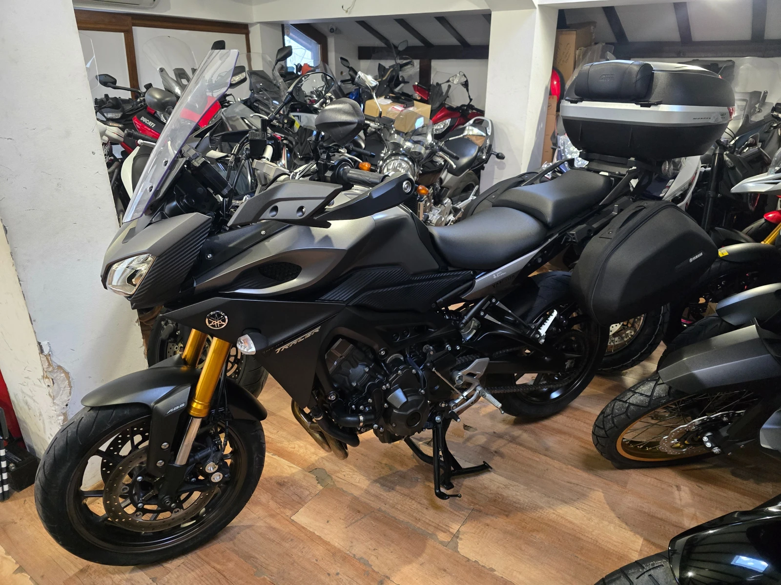 Yamaha Mt-09 Tracer 900 ABS, снимка 2 - Мотоциклети и мототехника - 54238344