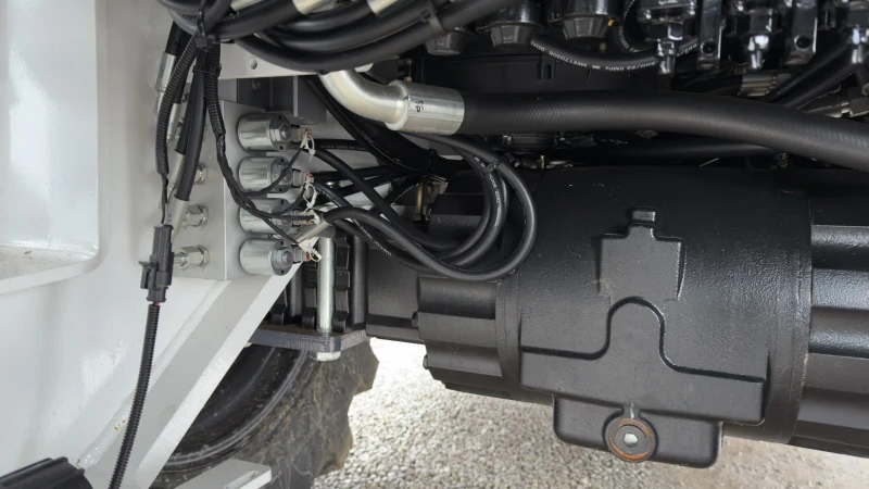 Багер Друга марка Комбиниран багер Bautrax BLX90, снимка 9 - Индустриална техника - 53248225