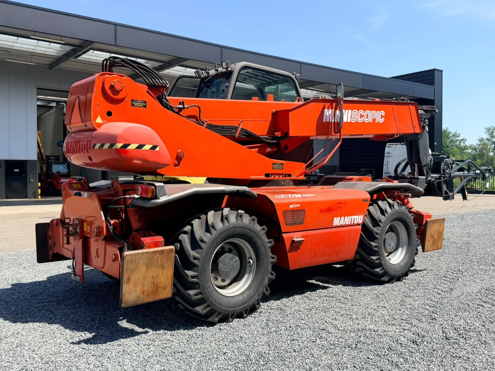 Телескопични товарачи Manitou MRT 2150 ЛИЗИНГ, снимка 2 - Индустриална техника - 55063645