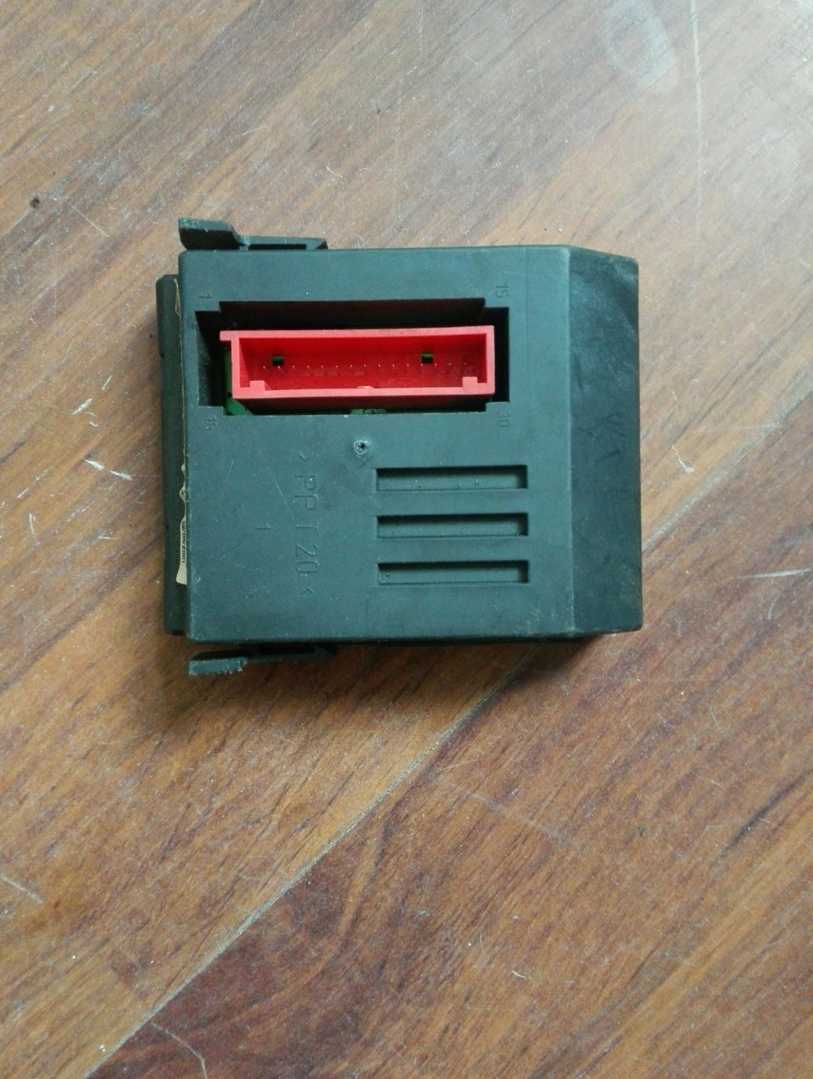    -4 2.0 26 | Mobile.bg   1