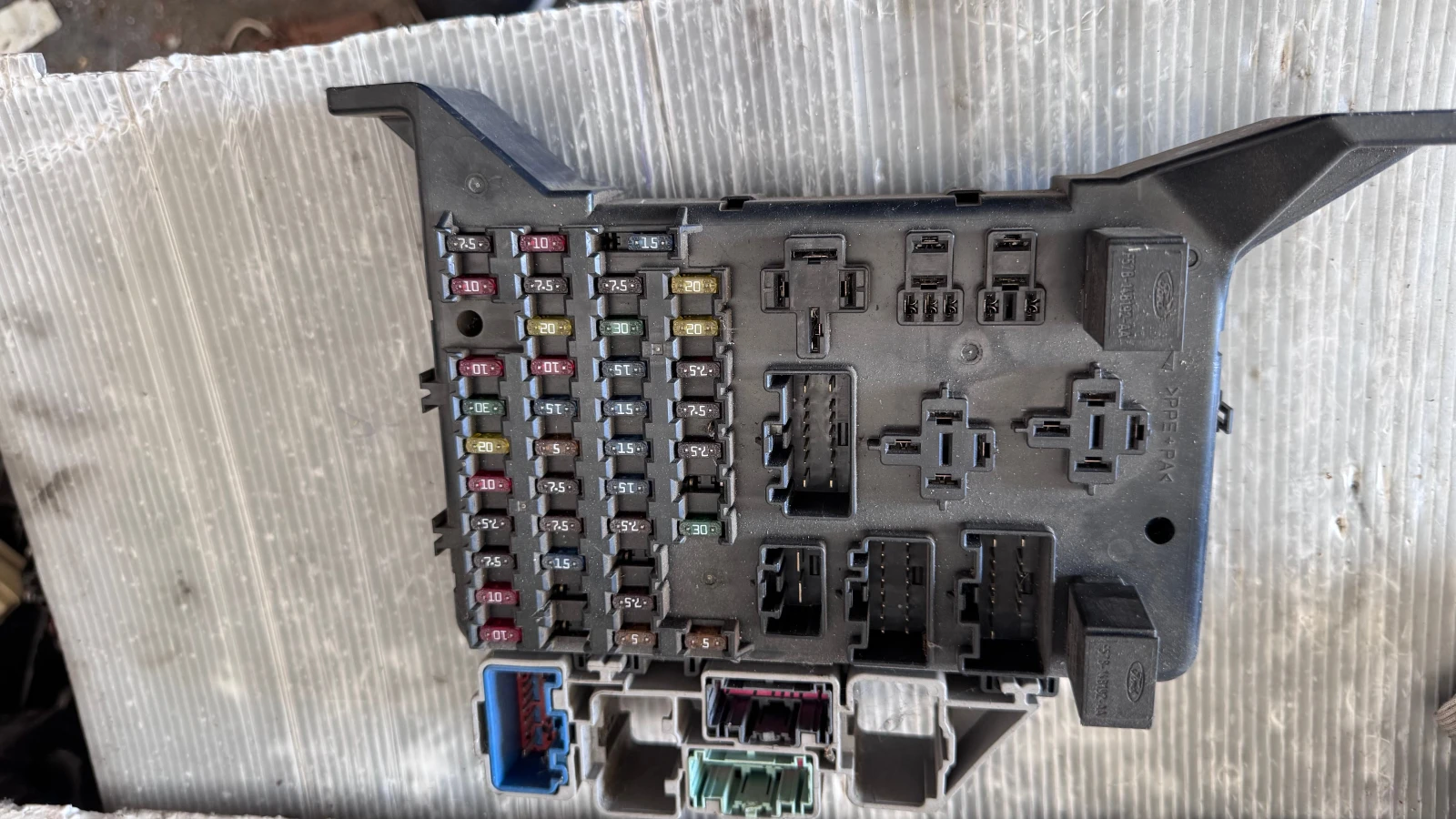 ��������� ����� (������� ����� BSI / BSM ) �� Jaguar X-Type - 1X43-14A073-AF | Mobile.bg � ����������� 1