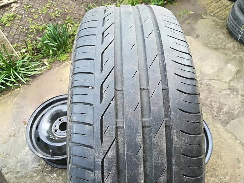 Гуми Летни 205/60R16, снимка 1 - Гуми и джанти - 26215922