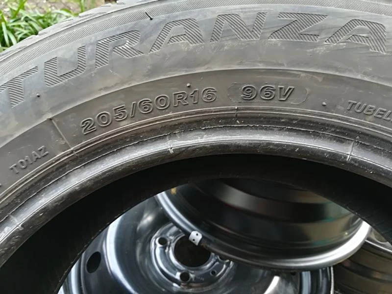 Гуми Летни 205/60R16, снимка 5 - Гуми и джанти - 26215922