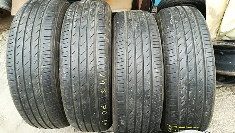 Гуми Летни 215/70R16, снимка 1 - Гуми и джанти - 24772369