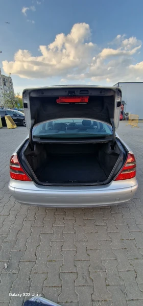 Mercedes-Benz E 270 УНИКАЛЕН!!! ТОП АВТОМОБИЛ!!! РЕАЛНИ КИЛОМЕТРИ!!!, снимка 12