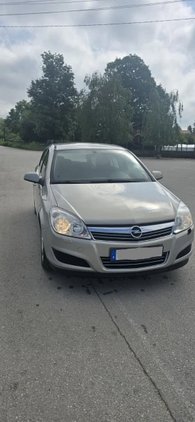 Opel Astra 1.7 CDTI iSUZU, снимка 1