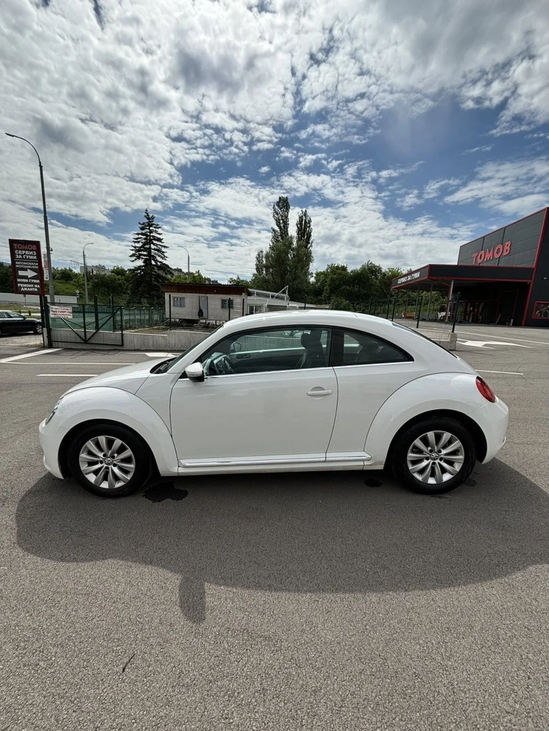 VW Beetle TDI, снимка 4 - Автомобили и джипове - 47455979