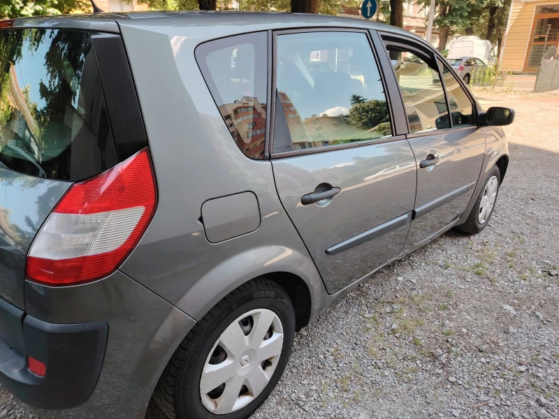 Renault Scenic, снимка 6 - Автомобили и джипове - 48153187