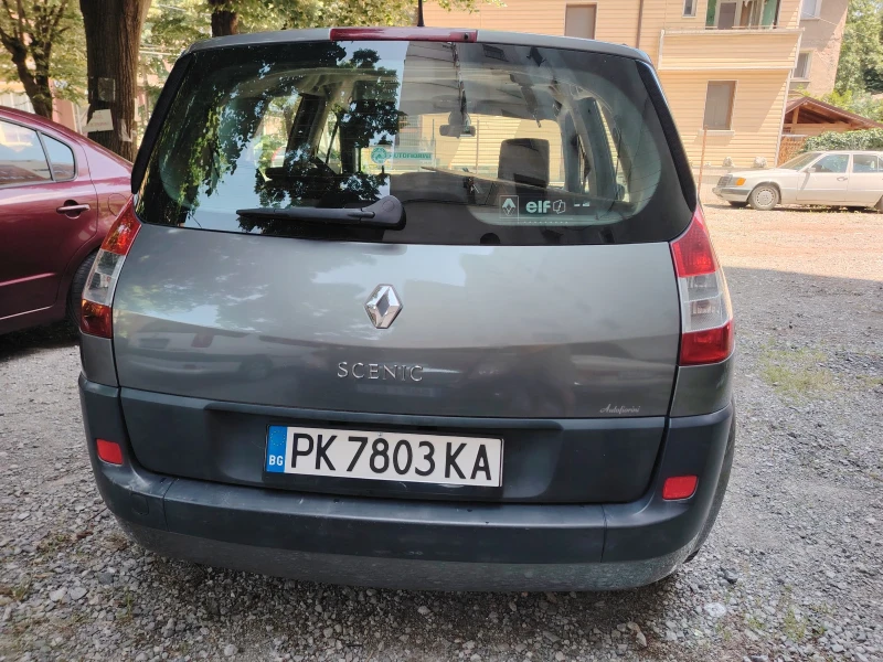 Renault Scenic, снимка 7 - Автомобили и джипове - 48153187