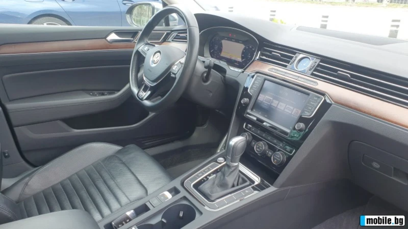 VW Passat R-line, снимка 6 - Автомобили и джипове - 48222633