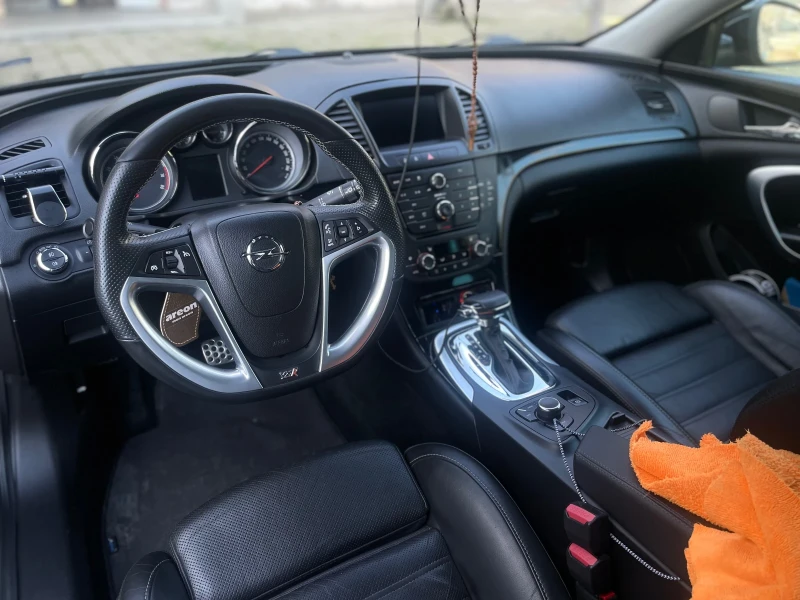 Opel Insignia Insignia OPC Line 2.8 T / LPG, снимка 13 - Автомобили и джипове - 51543850