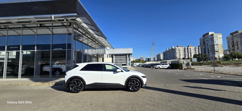 Hyundai Ioniq 5 72.6kWh* Гаранционна* SOH 100%* Серв.Книжка, снимка 3 - Автомобили и джипове - 52586710