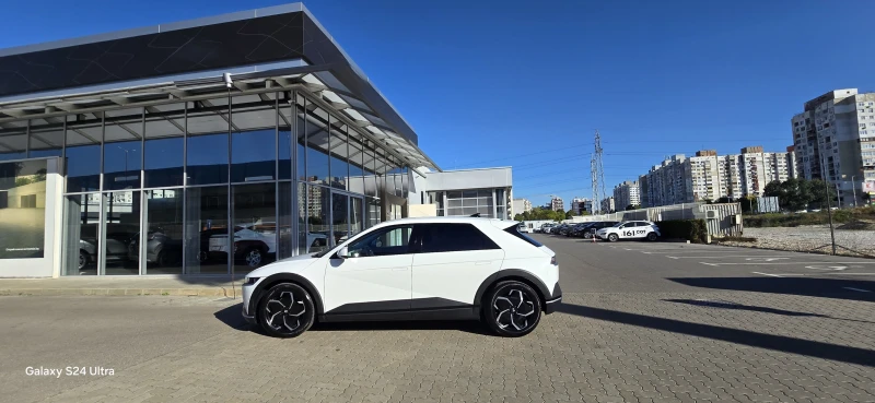 Hyundai Ioniq 5 72.6kWh* Гаранционна* SOH 100%* Серв.Книжка, снимка 4 - Автомобили и джипове - 52586710