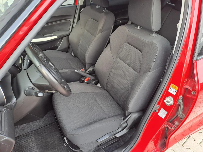 Suzuki Swift 1.2 GL+ Special HYBRID Коледен Бонус 5%, снимка 9 - Автомобили и джипове - 52628503