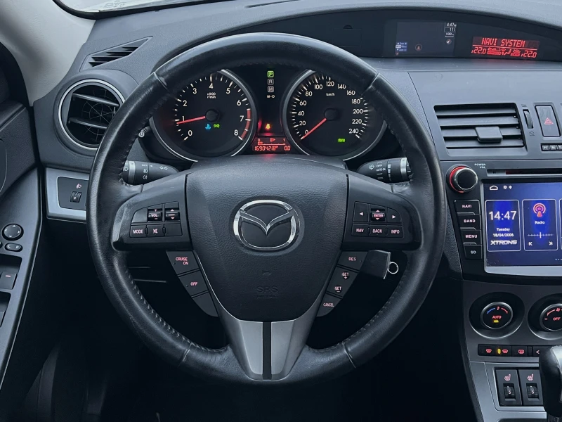 Mazda 3 2.0i Автоматик ПРОЧЕТИ ОПИСАНИЕТО, снимка 8 - Автомобили и джипове - 52634495