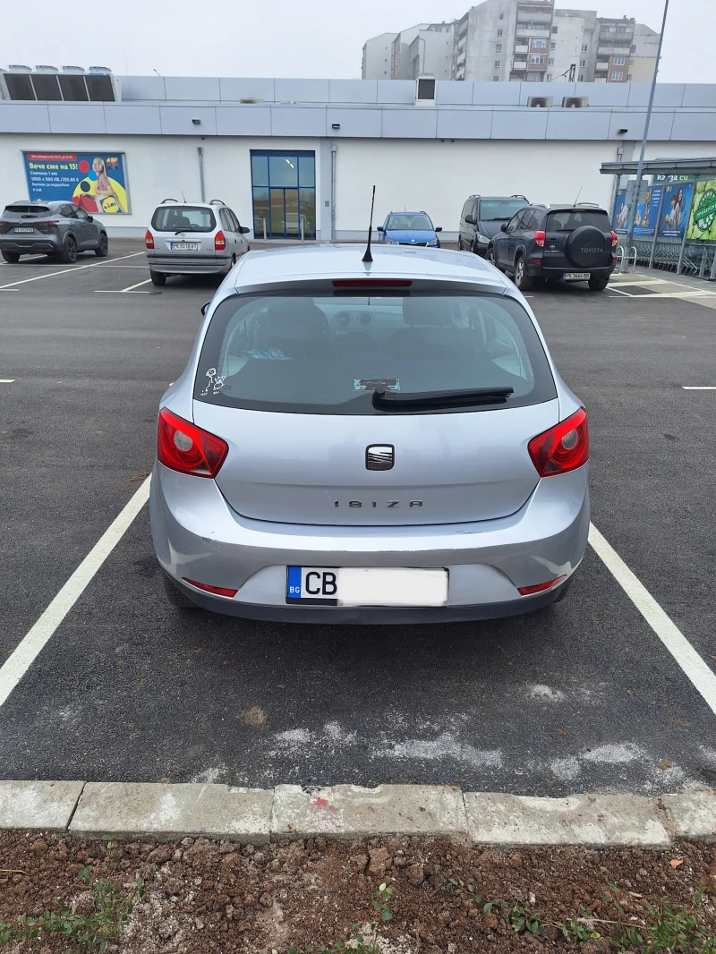 Seat Ibiza 1.2i, снимка 4 - Автомобили и джипове - 52830508