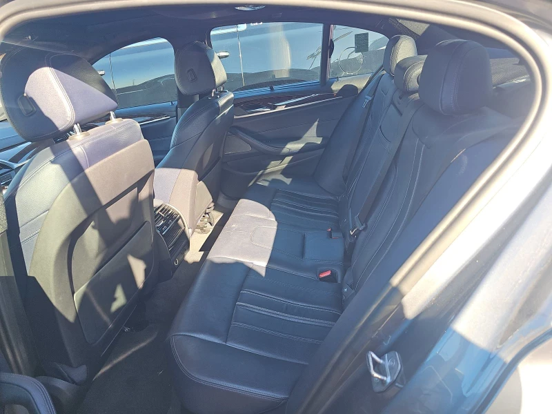 BMW 540 M* SPORT* ХЕДЪП* HARMON* KARDON* САМОПАРКИРАНЕ* , снимка 15 - Автомобили и джипове - 53050807