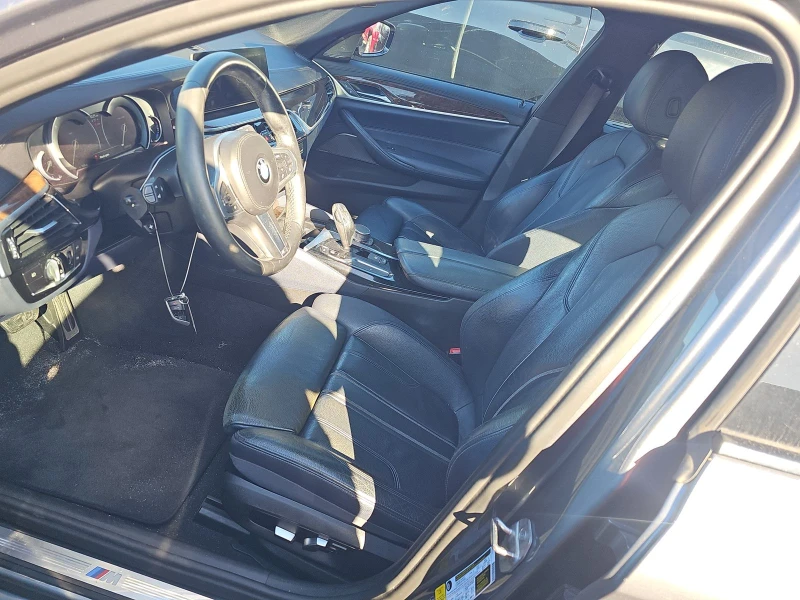 BMW 540 M* SPORT* ХЕДЪП* HARMON* KARDON* САМОПАРКИРАНЕ* , снимка 13 - Автомобили и джипове - 53050807