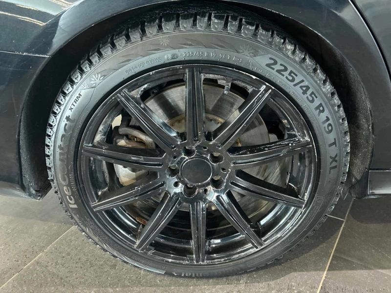 Mercedes-Benz E 53 AMG CARFAX, снимка 10 - Автомобили и джипове - 53287136