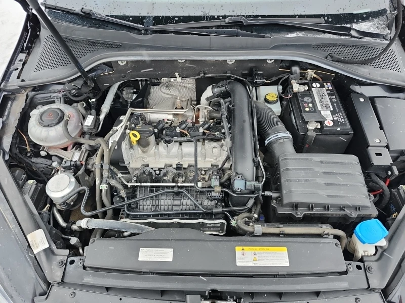 VW Golf * * CARFAX * * АВТО КРЕДИТ * * , снимка 10 - Автомобили и джипове - 53500800