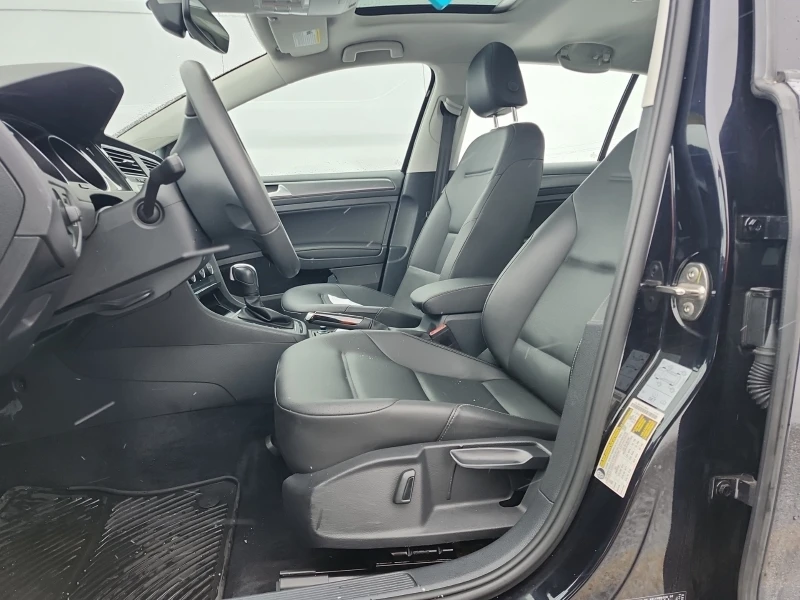 VW Golf * * CARFAX * * АВТО КРЕДИТ * * , снимка 7 - Автомобили и джипове - 53500800