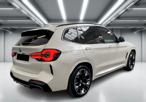 BMW iX3 = M-Sport = Shadow Line Гаранция - изображение 3