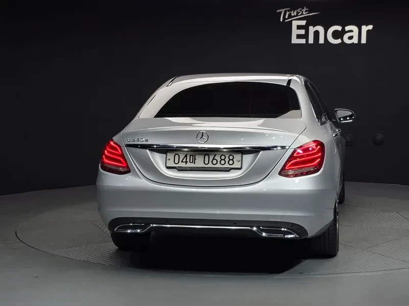 Mercedes-Benz C 220 Avantgarde - САМО 30% АВАНС, снимка 4 - Автомобили и джипове - 55986512