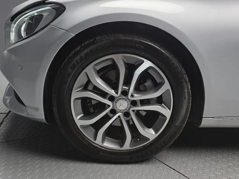 Mercedes-Benz C 220 Avantgarde - САМО 30% АВАНС, снимка 5 - Автомобили и джипове - 55986512