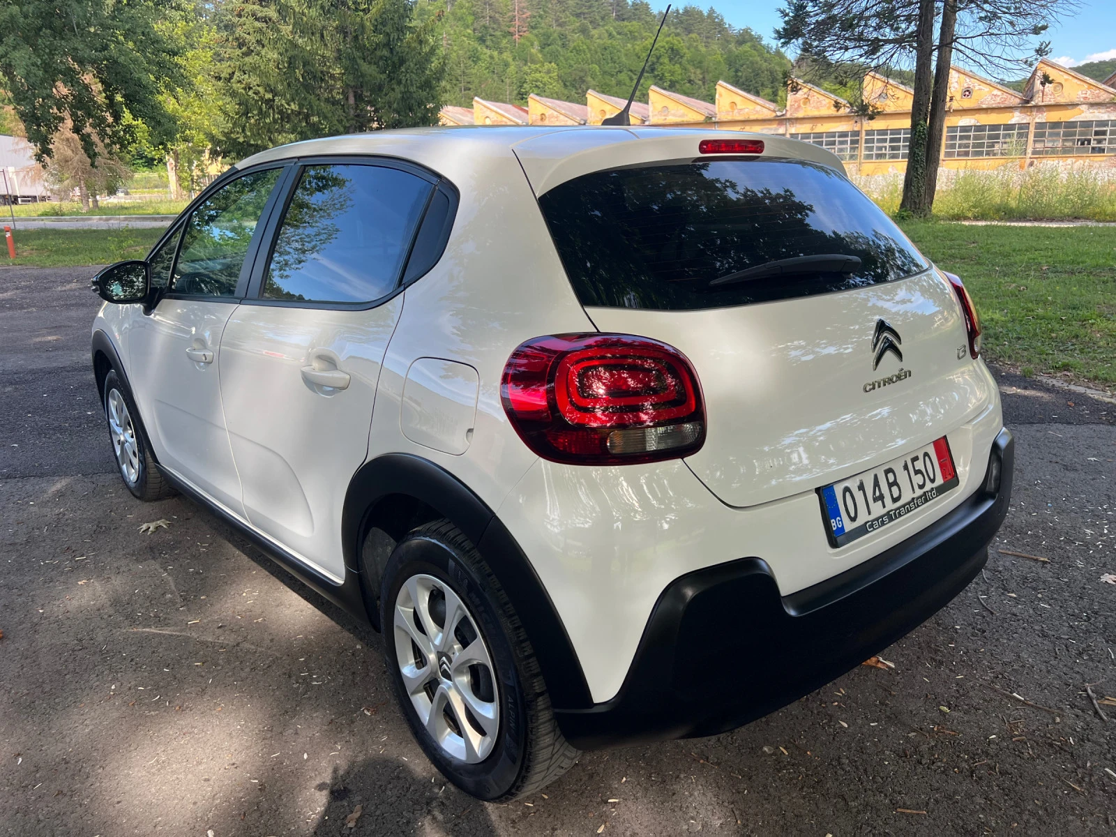 Citroen C3 1.2i - изображение 6