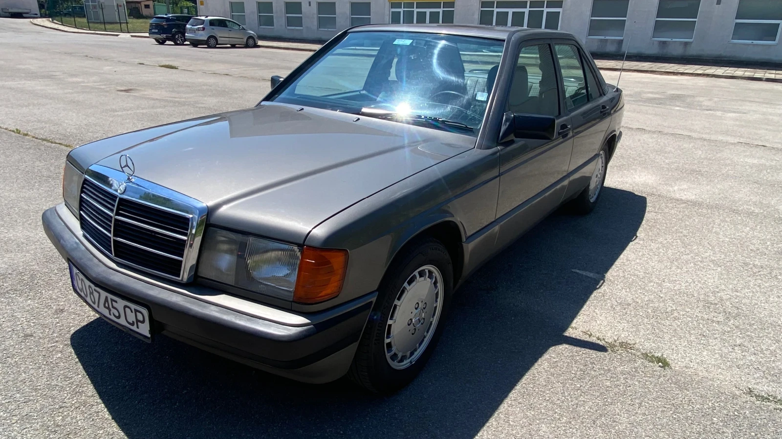 Mercedes-Benz 190  - изображение 2