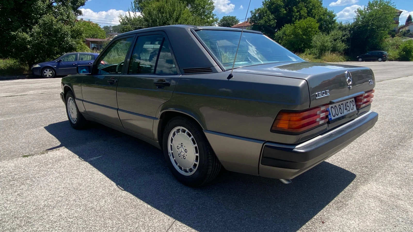 Mercedes-Benz 190  - изображение 3