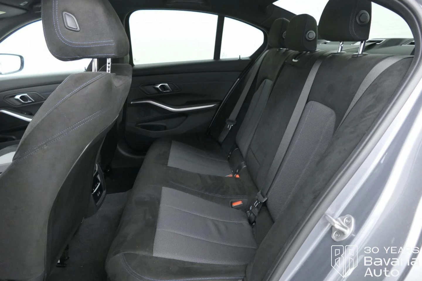 BMW 320 d xDrive M Sport Paket Sportautomatic - изображение 8
